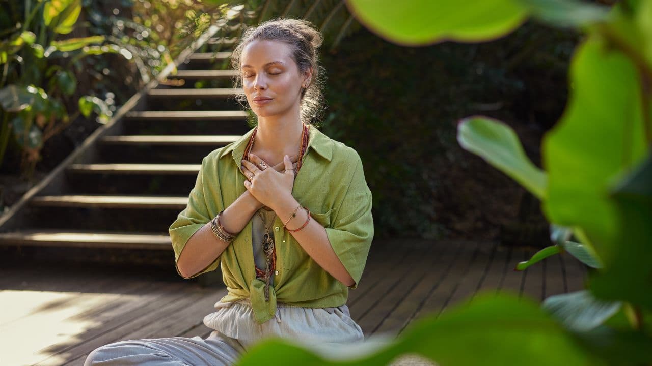6 Signs You're in a Spiritual Transition, Not a Rut