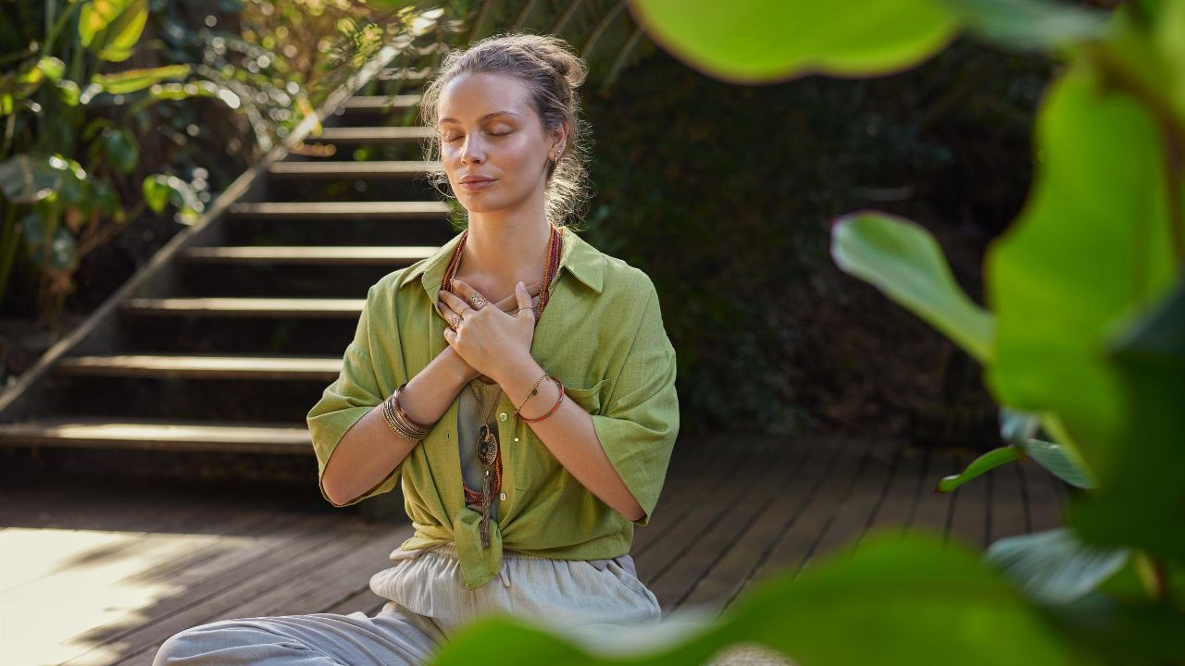 6 Signs You're in a Spiritual Transition, Not a Rut