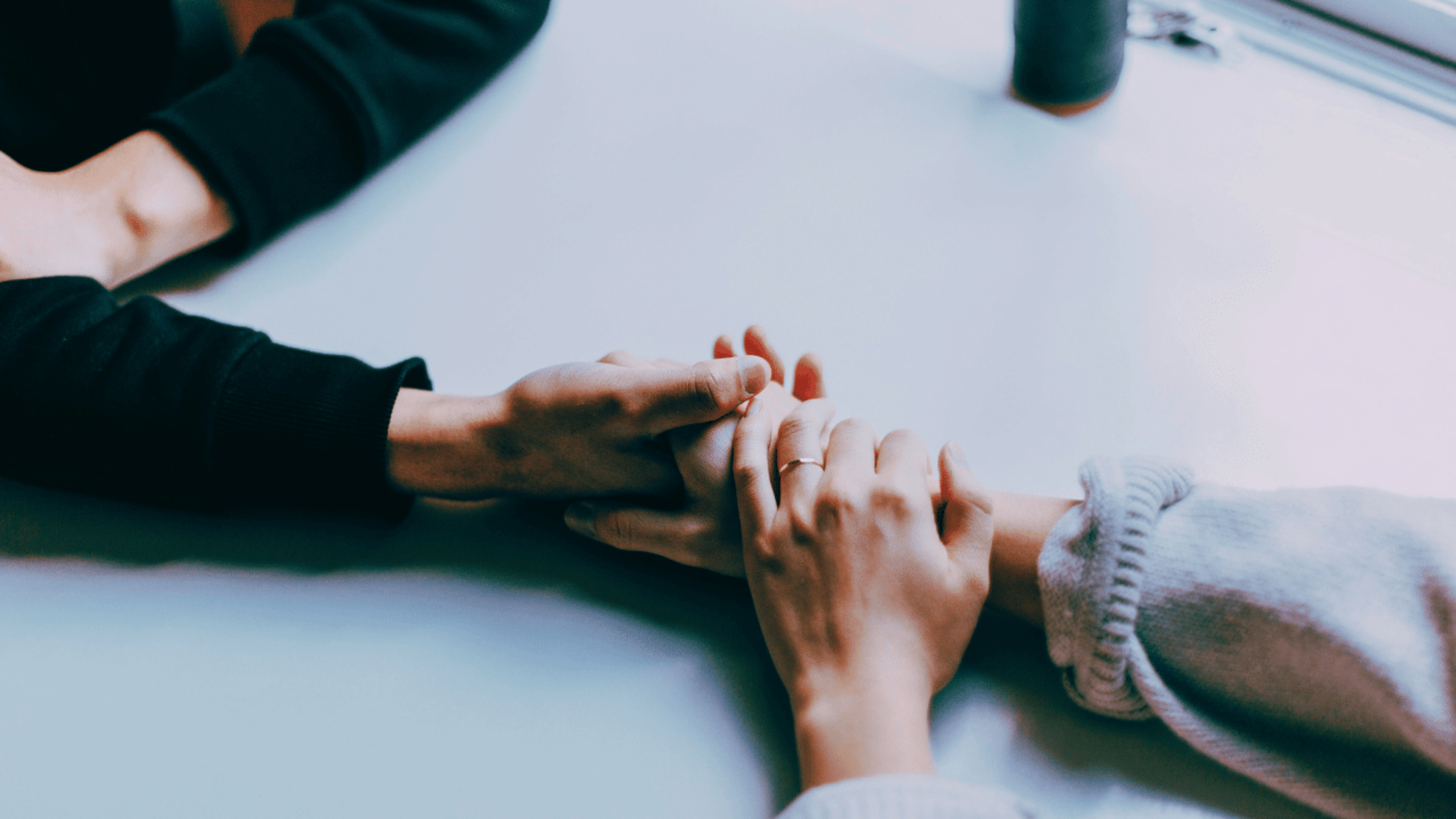 Which Attachment Style Are You? Take the Quiz & Find Out