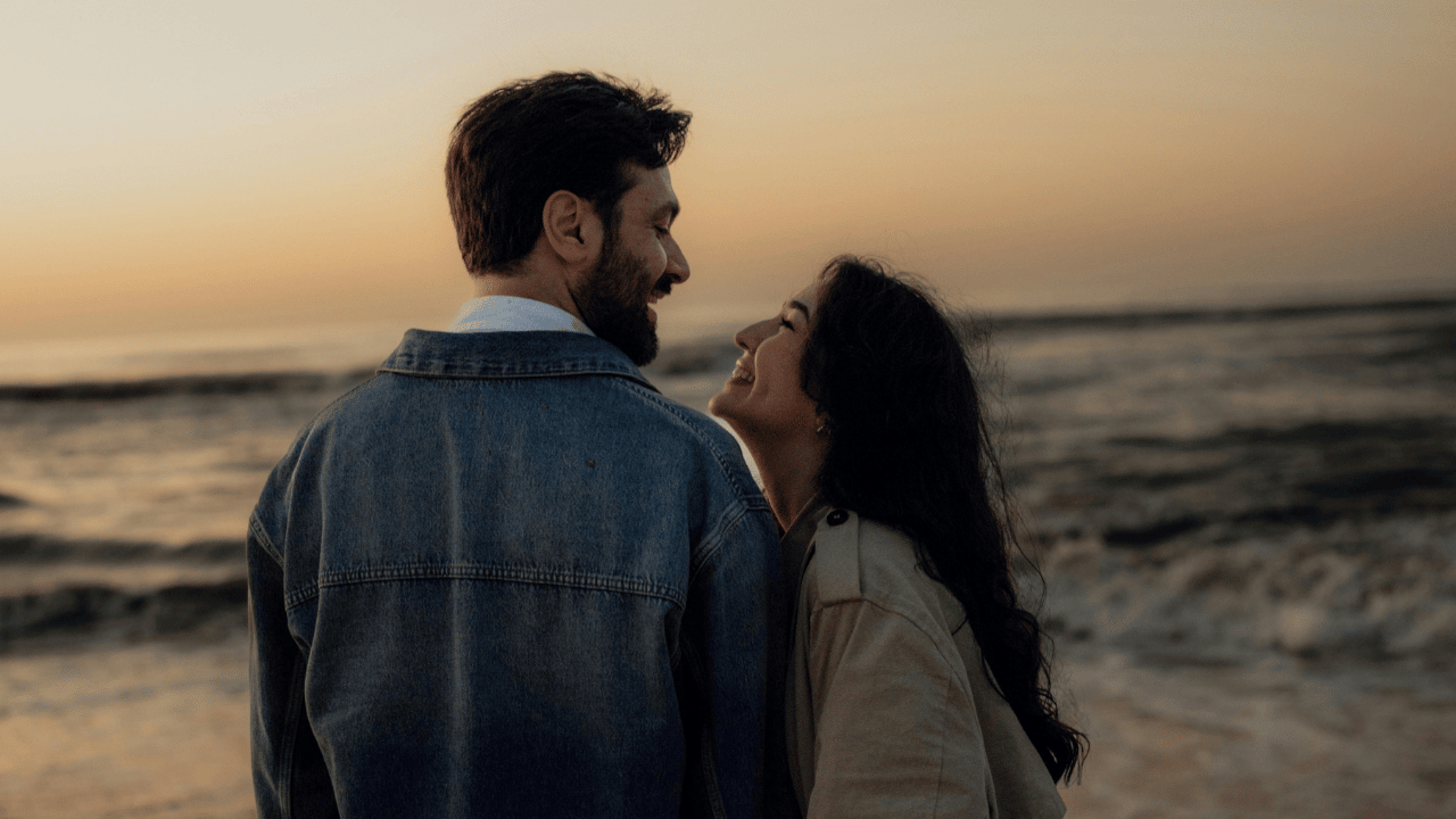 Aries Full Moon October 2025: Love, Passion, & Powerful Rituals