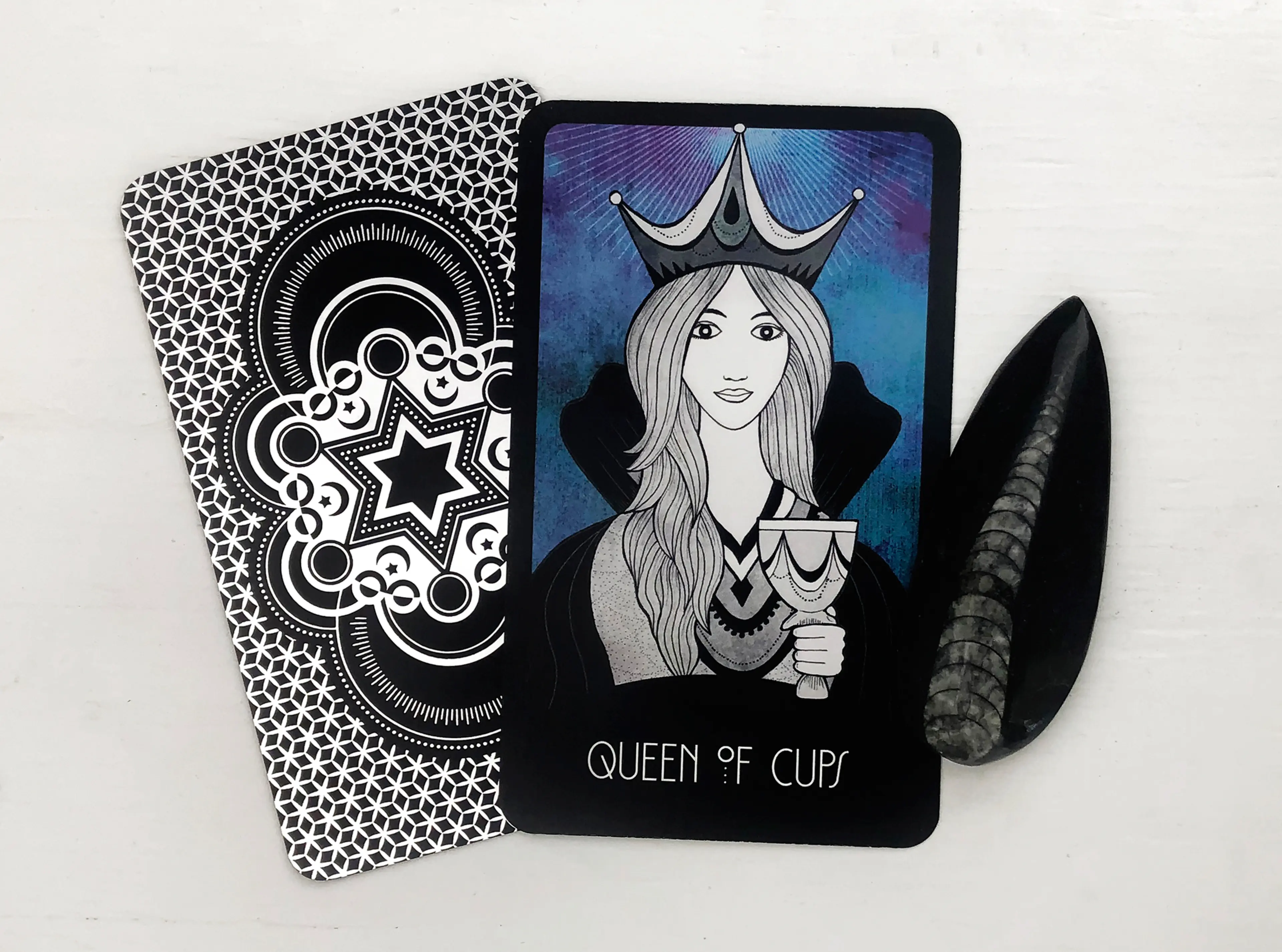 The Queen of Cups Tarot Card