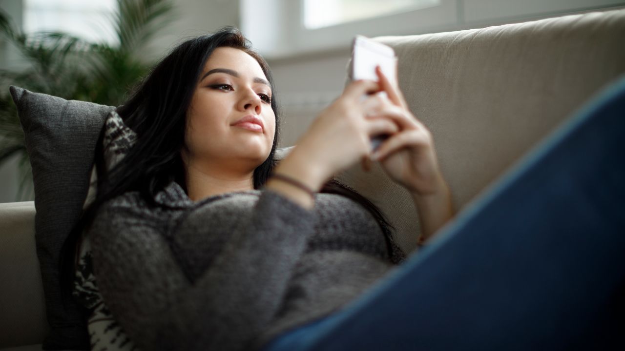 Getting Mixed Signals? 7 Ways to Stop Overthinking Every Move