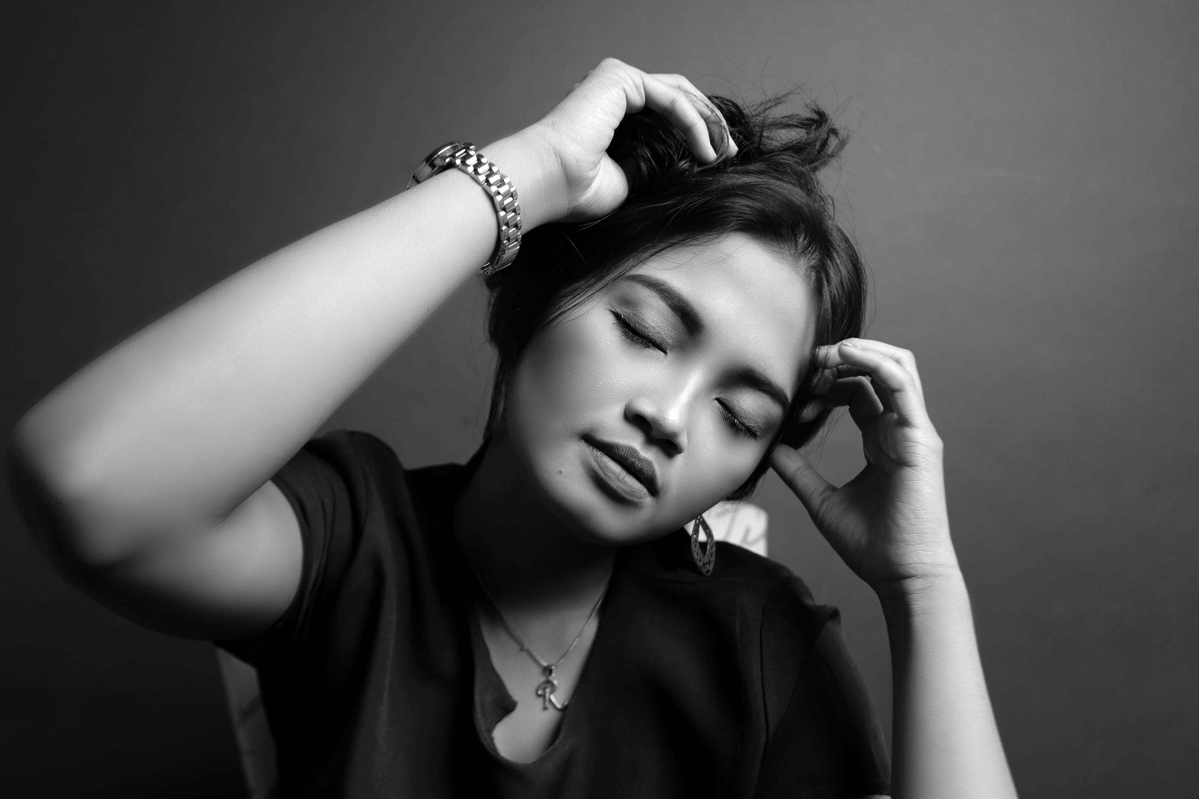 Grey Aura Meaning & Personality