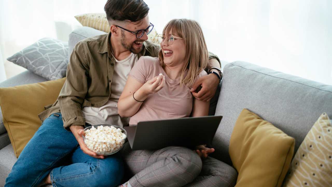 The Ultimate Throwback RomCom for Your Zodiac Sign